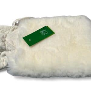 Blød og vamset varmedunk i ægte lyst lammeskind - 2 liter. Den perfekte julegave!